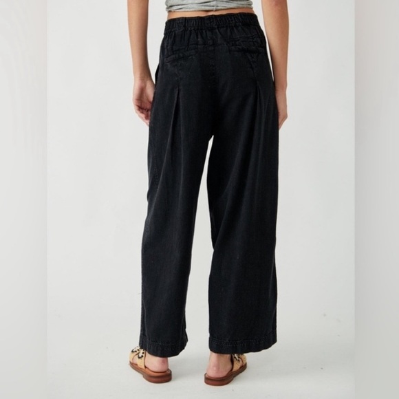 Free People Lotta Love Pleated Wide Leg Pants Black - Picture 2 of 6